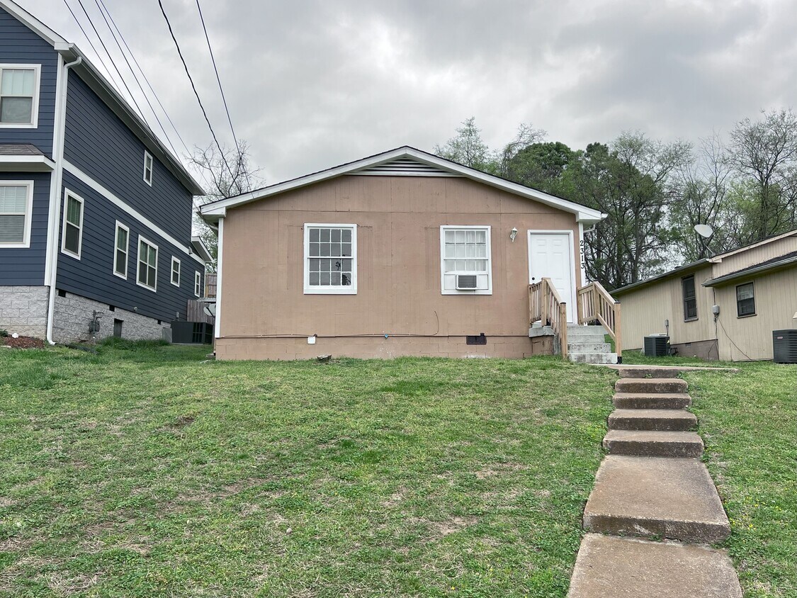 2313 Dalebrook Ct, Nashville, TN 37206 Townhome Rentals in Nashville