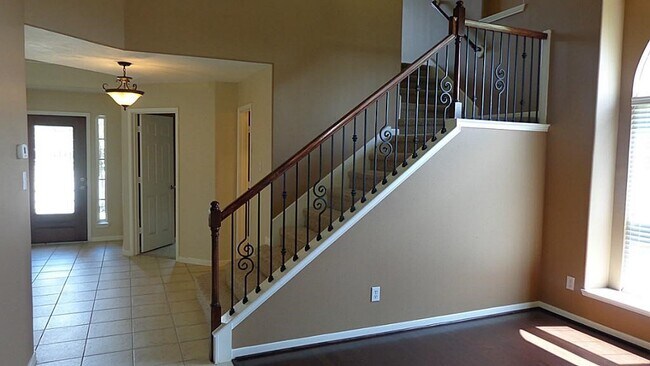 Foto del edificio - 21911 Canyonwood Park Ln