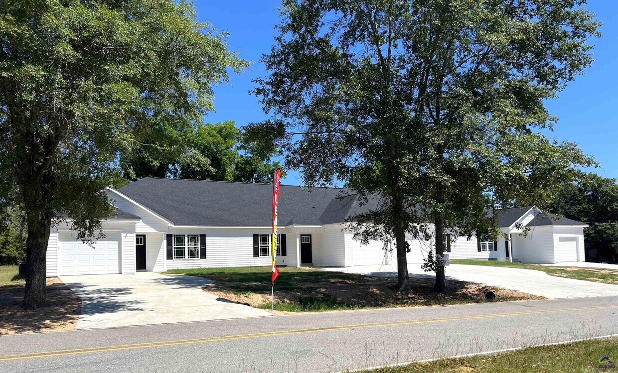 Primary Photo - 508-B 3rd St