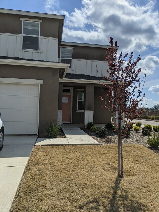 Primary Photo - 2312 Vaca Way, Merced CA 95340