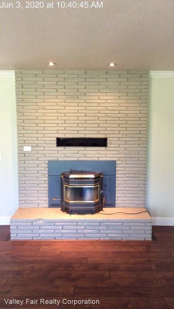 Foto del edificio - 758 Lattin Rd