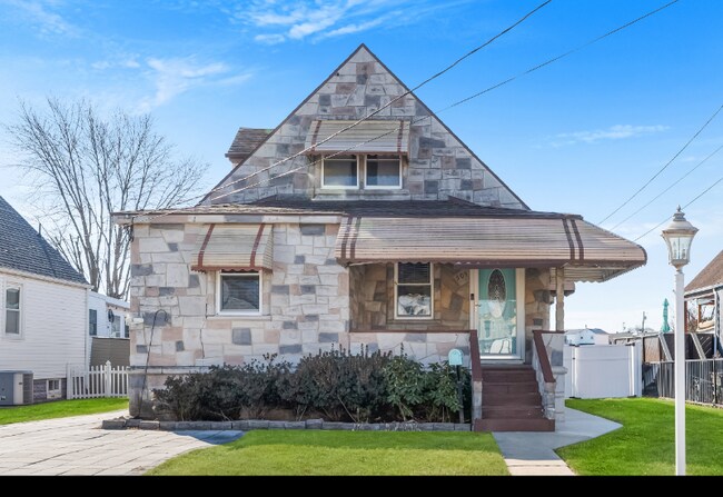 Foto del edificio - 505 Bayside Dr