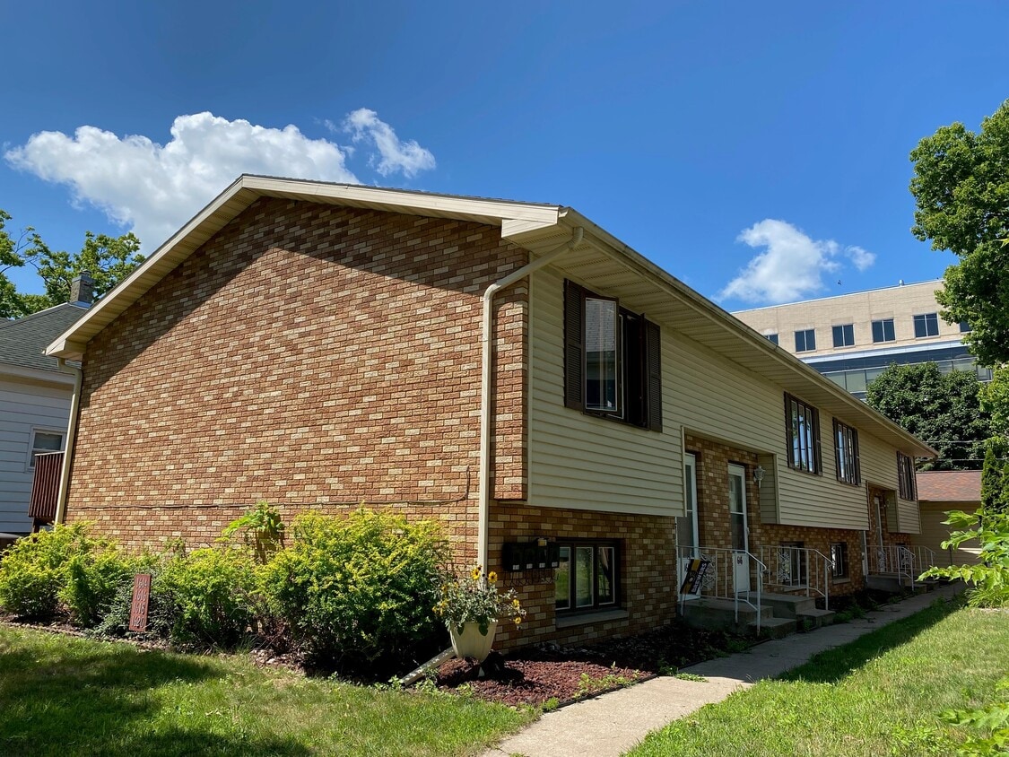 1618 9th St S Unit 1618, La Crosse, WI 54601 Apartments in La Crosse