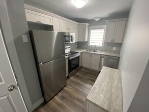 Building Photo - 30 Parks St