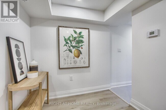 Photo du bâtiment - 1201 Dovercourt Rd