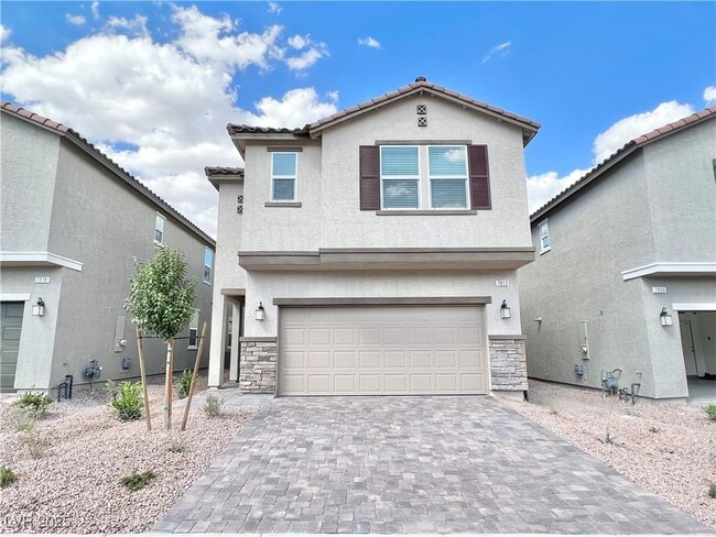 Building Photo - 7012 Sylmar Ave