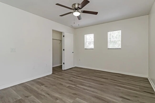Building Photo - 9313 Wellstone Dr