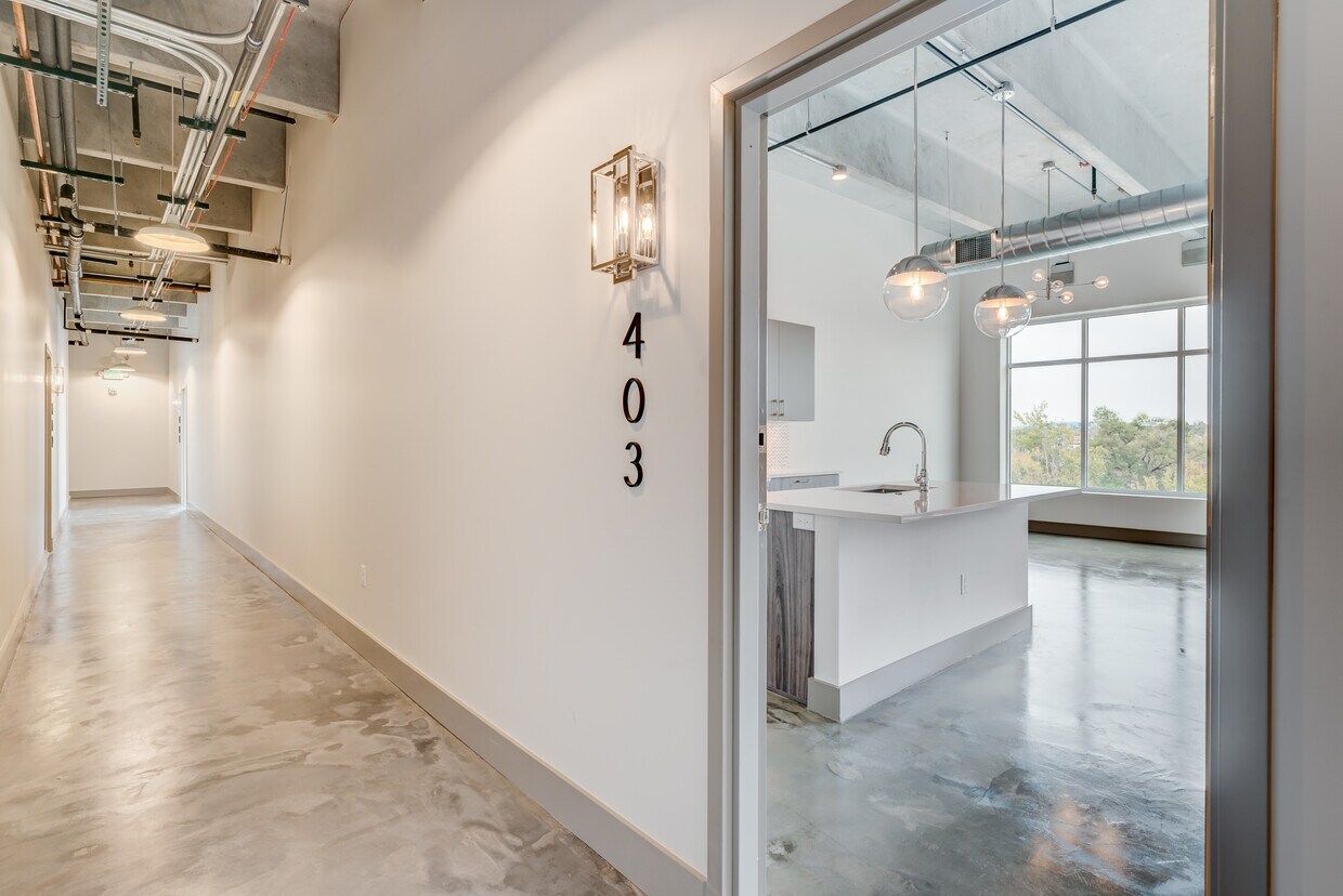 Foto principal - 415 E Pikes Peak Ave