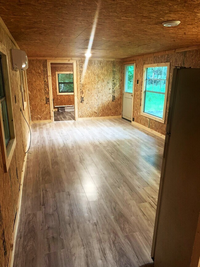 Foto del edificio - 638 County Road SE 4226