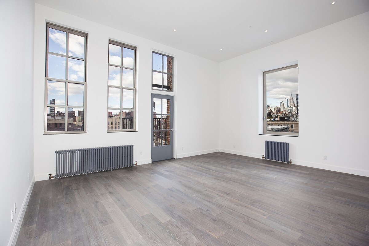 Primary Photo - 130 Orchard St