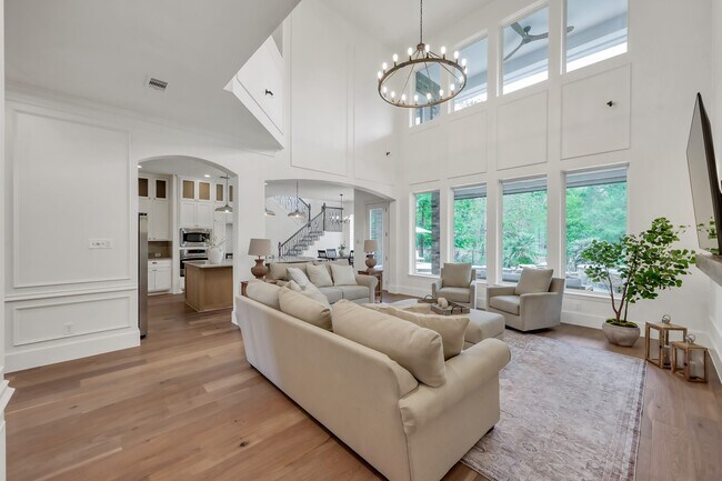 Building Photo - 11 Clare Point Dr