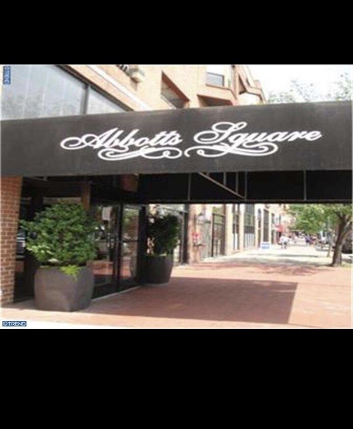 Foto principal - 530 S 2nd St