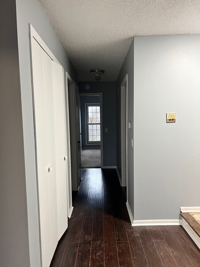 Foto del edificio - 5S530 Scots Dr