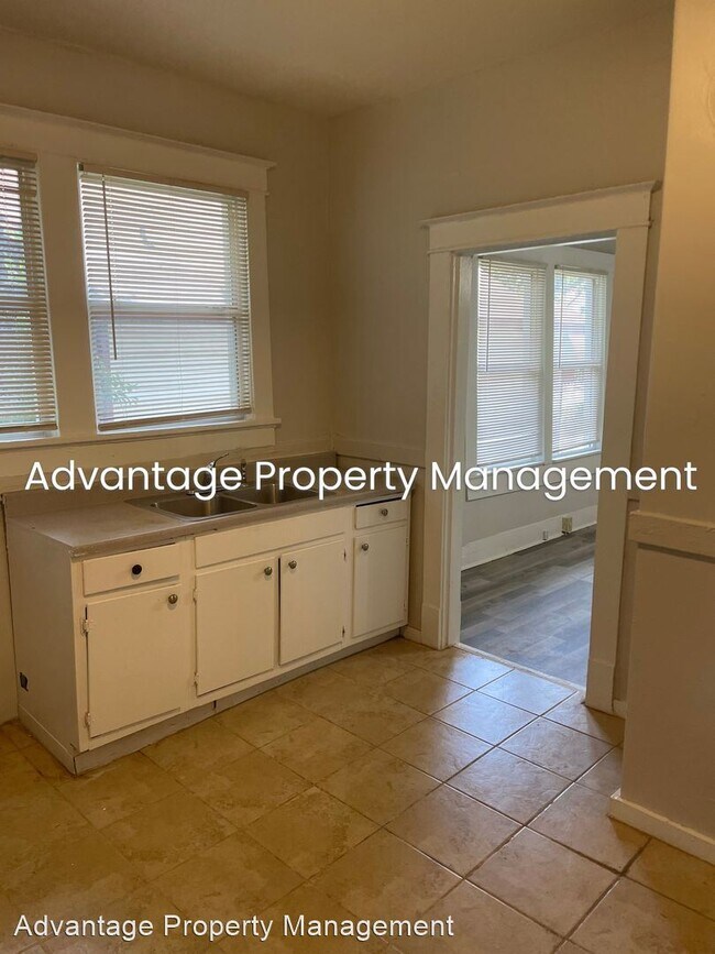 Foto del edificio - 2 br, 1 bath House - 1200 Greenwood St.