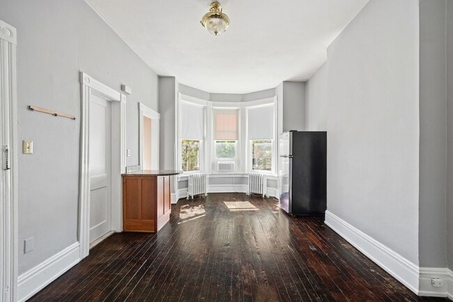 Building Photo - 1206 Park Ave