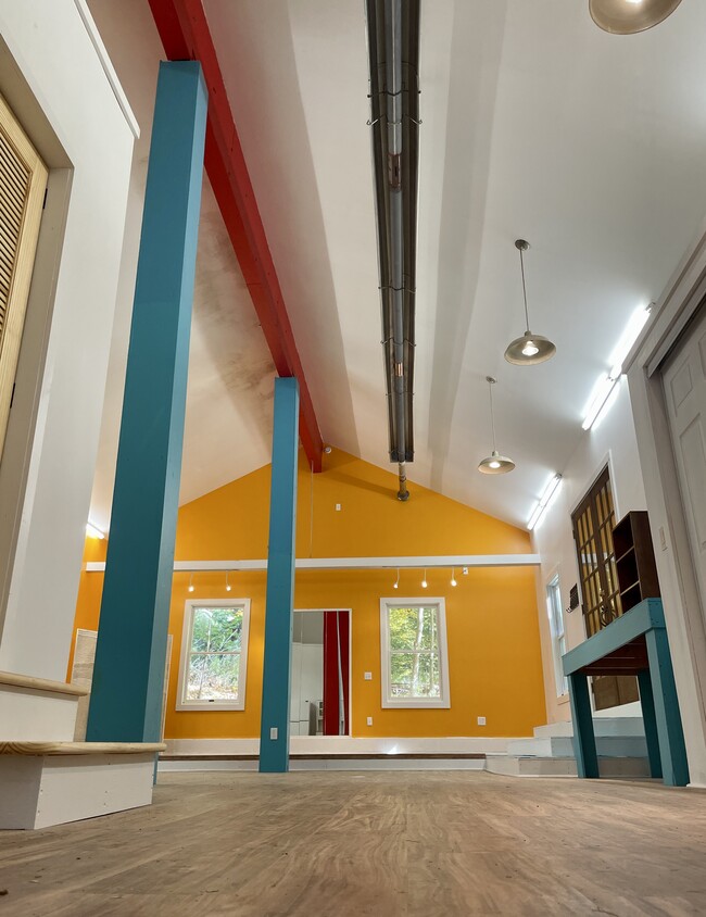 Foto del edificio - 434 Bostock Rd