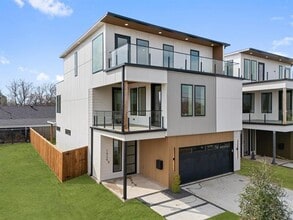 Building Photo - 1424 Canada Dr