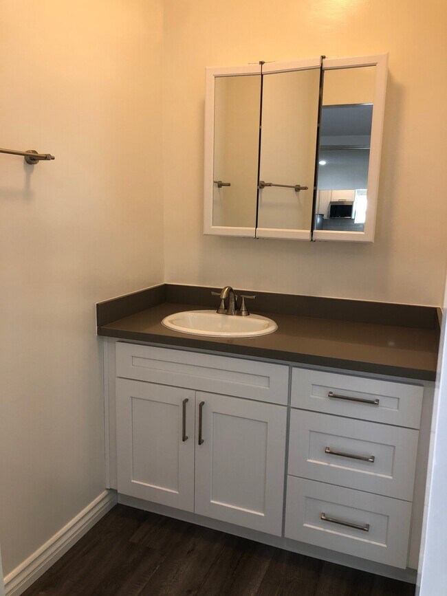 Foto del edificio - 3414 Keystone Ave