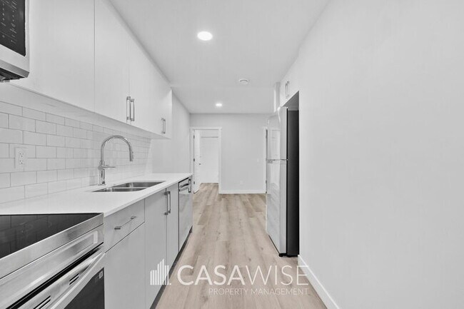 Building Photo - 8027 Cedric Mah Rd