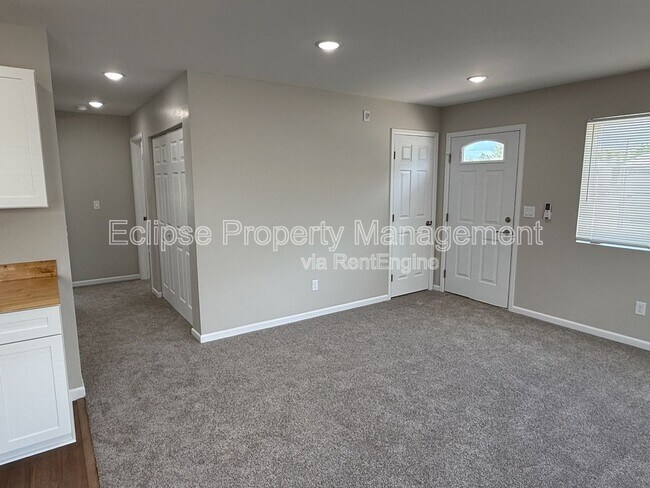 Foto del edificio - 2839 Elm Ave