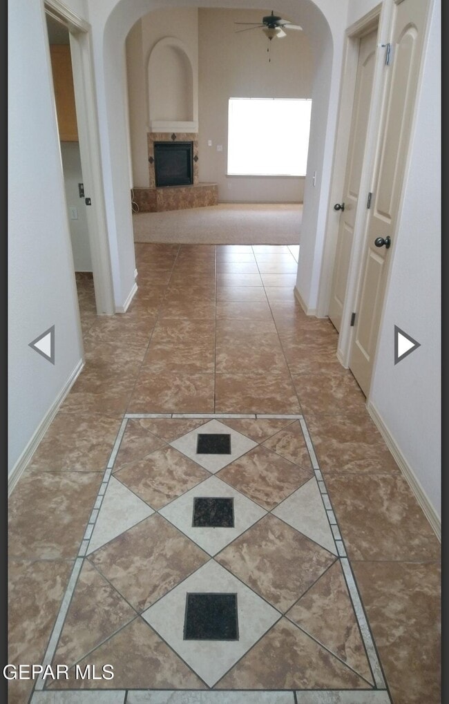 Building Photo - 6700 Cabana Del Sol Dr