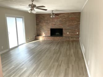 Foto del edificio - 4242 Valley Lake Terrace SW