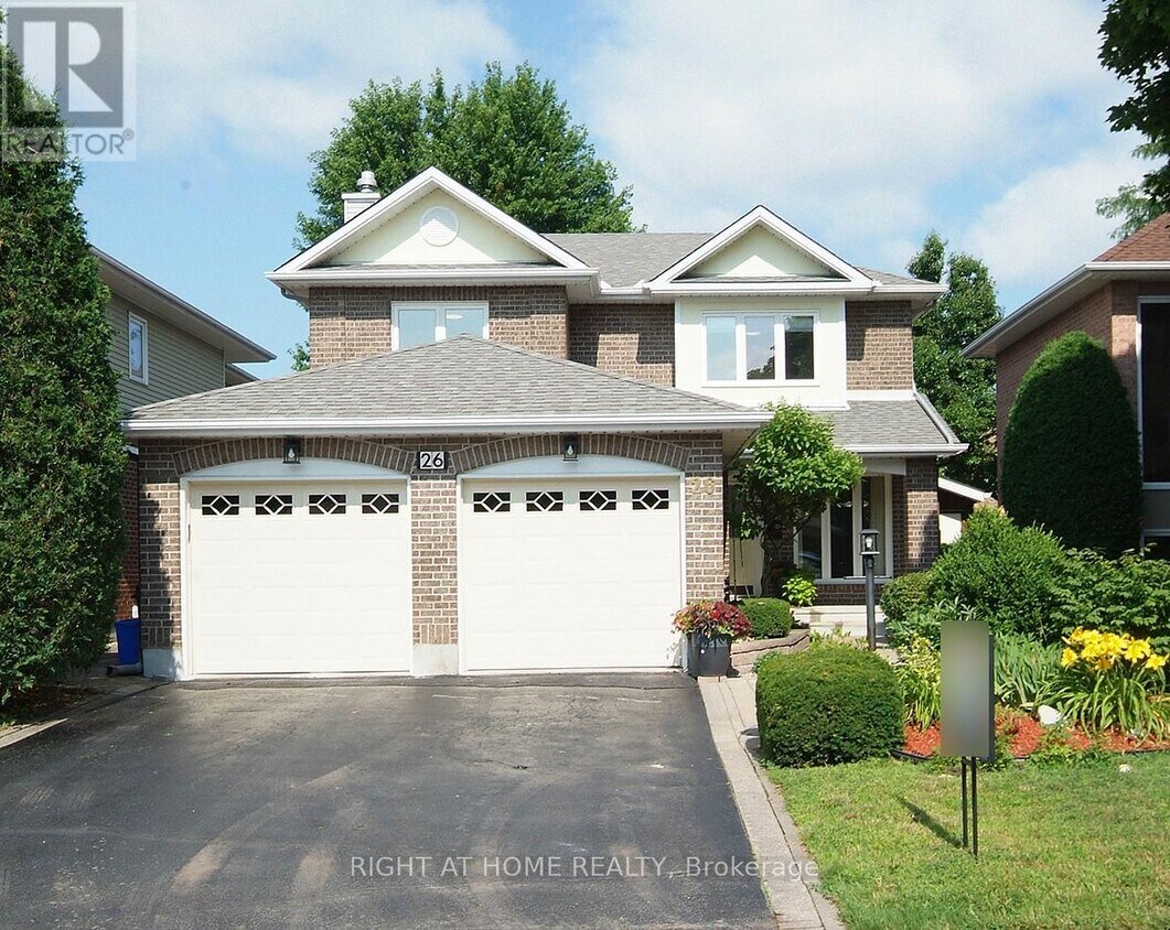 Primary Photo - 26 Strathbury St