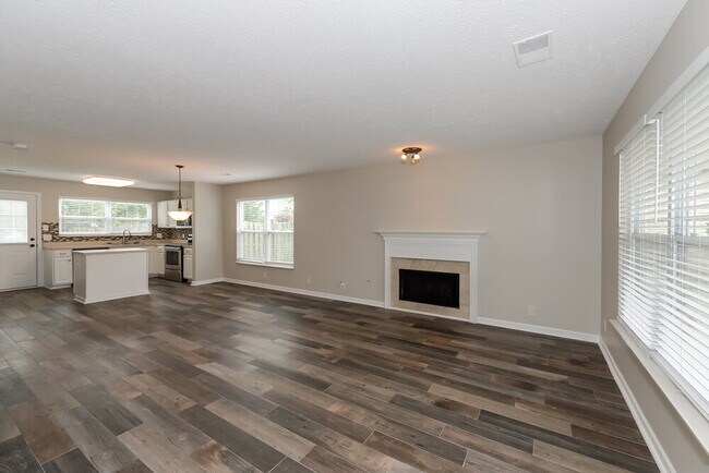 Building Photo - 1704 Stone Hollow Ct
