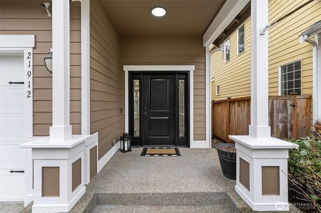 Building Photo - 21912 SE 240th Pl