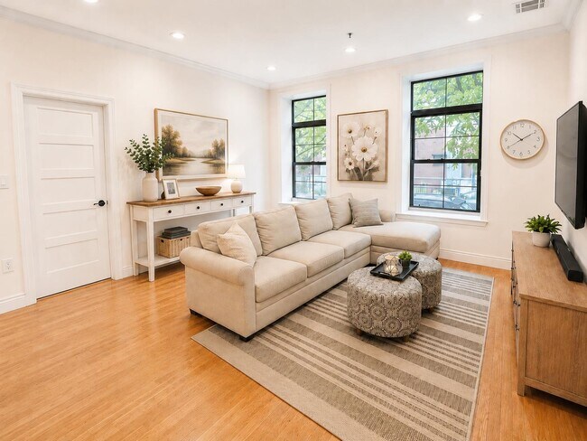 Foto del edificio - 729 Madison St
