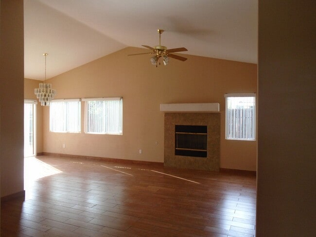 Building Photo - 7015 Rogue River Dr