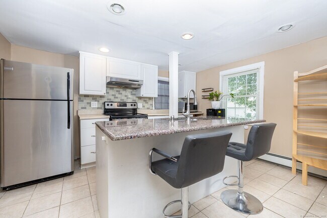 Foto del edificio - 410 Middletown Ave