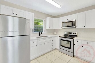 Building Photo - 1111 NW 19th Ave