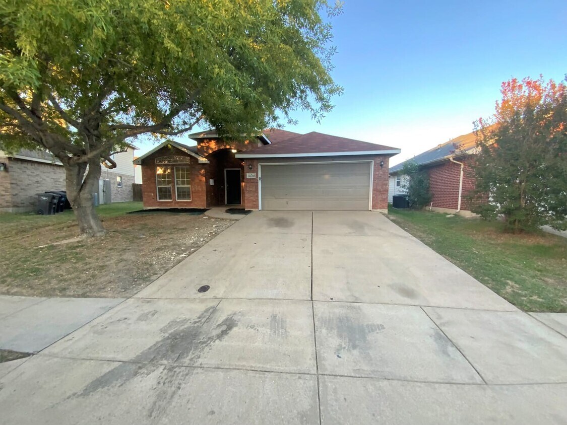 9612 Orinda Dr House Rental in Fort Worth, TX