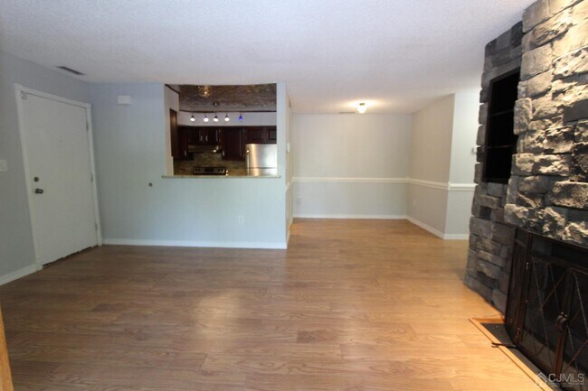 Building Photo - 1113 Aspen Dr