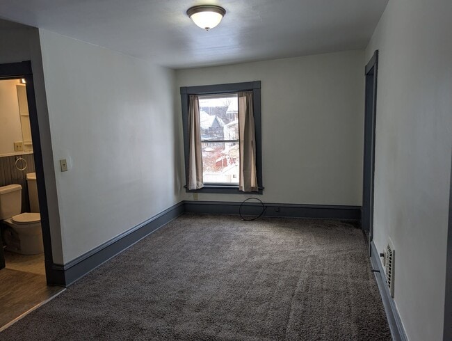 Building Photo - 299-301 Randolph Street