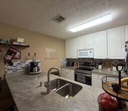 Building Photo - 2428 E University Dr