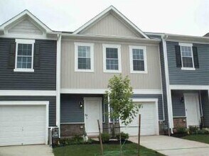 Building Photo - 570 Locust Run Dr