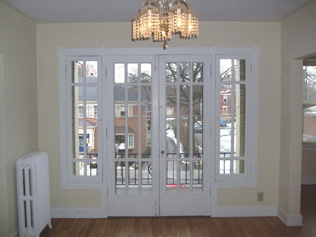Tudor Court Apartments Cincinnati Oh 2bd 1ba Tudor Court