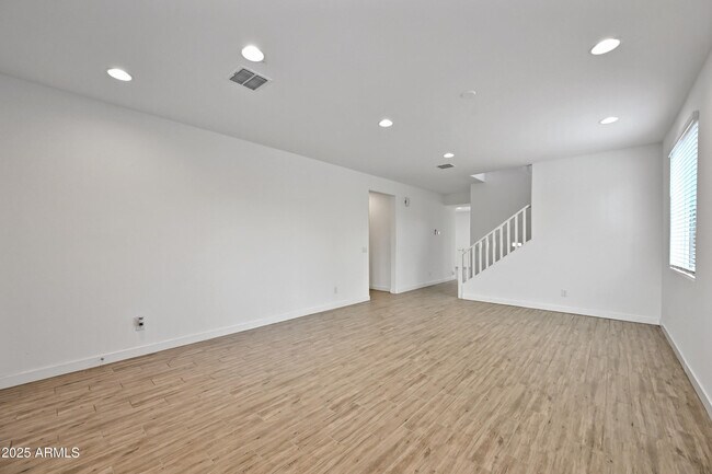 Foto del edificio - 7027 S 13th Way