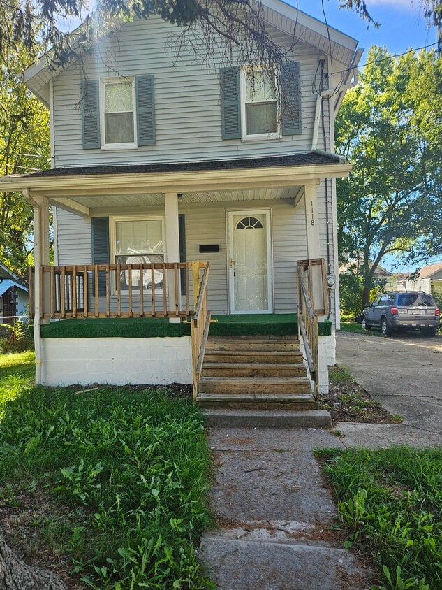Foto principal - 1118 Santee Ave