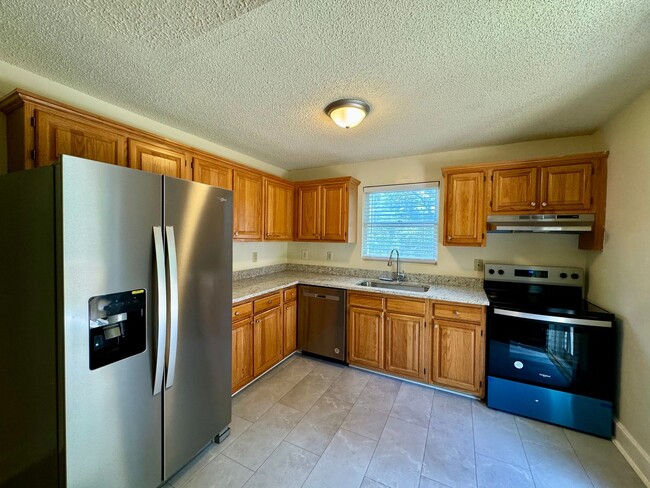 Foto del edificio - 4 bedroom CLOSE to UNC!