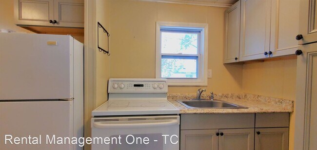 Building Photo - Studio, 1 bath House - 1460 Apache Ln