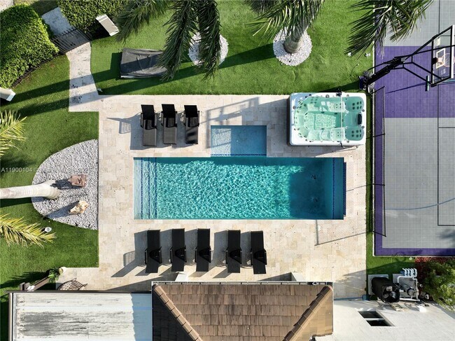 Foto del edificio - 11 NW 122nd Ave