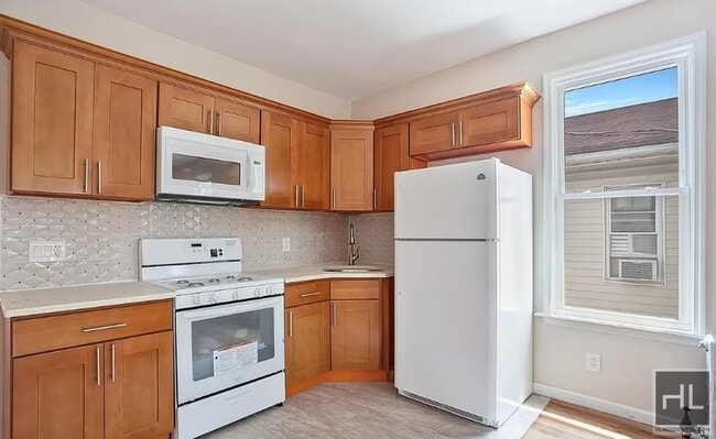 Building Photo - 1195 Schenectady Ave