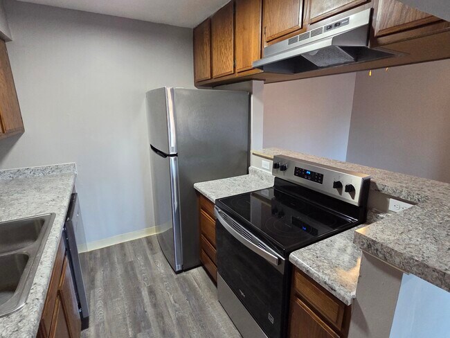 Foto del edificio - 1325 N Meridian Ave