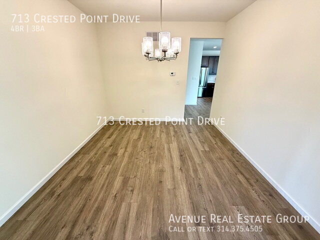 Building Photo - 713 Crested Pt Dr