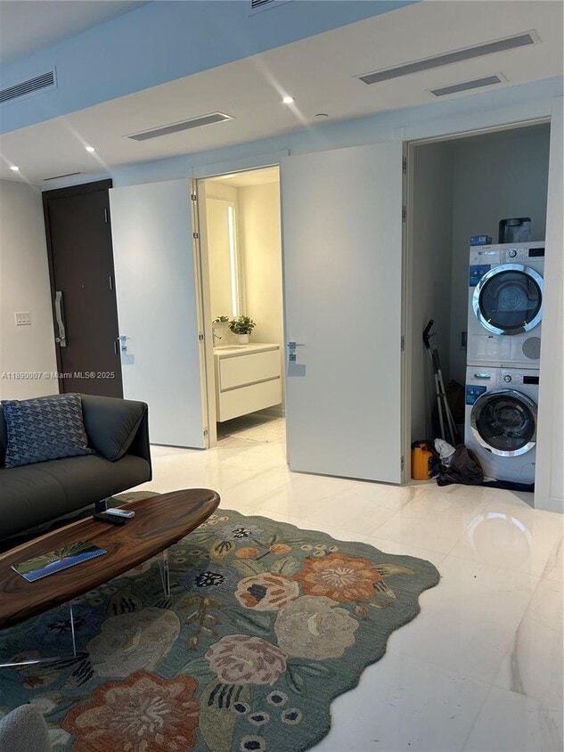 Photo - 300 Biscayne Boulevard Way Apt #906, Miami, FL 33131 - 1 BR 1.5 BA condo