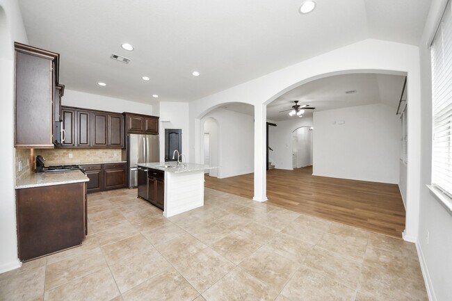 Building Photo - 17010 Upper Ridge Ln