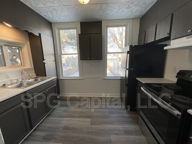 Foto del edificio - 1433 Monroe St